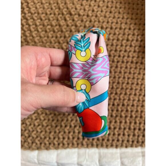 NEW Piggi International Knotted Silk Logo Headband Accessories Multi Color - Picture 4 of 5